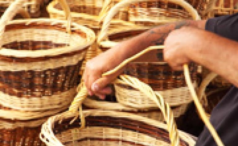 Peinture sur batiks et confection de paniers
