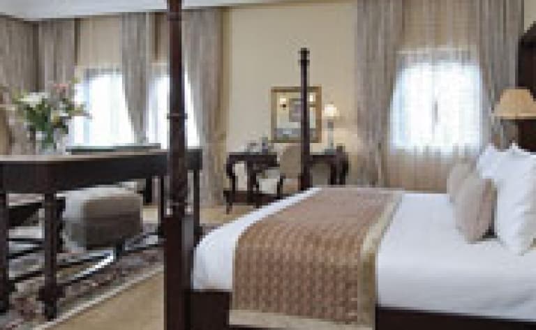 Hotel Mont Kenya